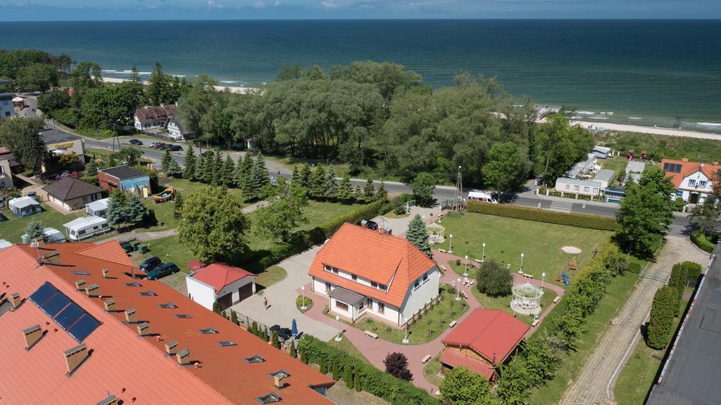 Hôtel Willa U Babci Maliny à Sarbinowo Extérieur photo
