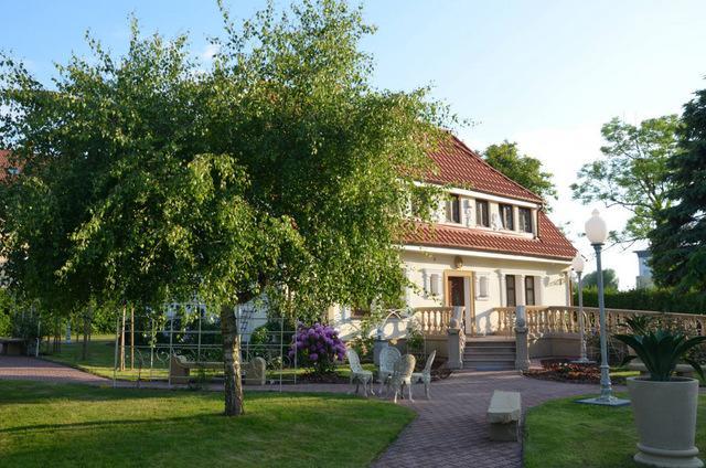 Hôtel Willa U Babci Maliny à Sarbinowo Extérieur photo